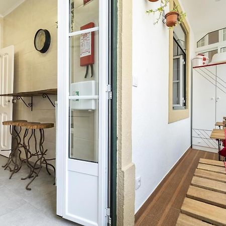 Retro M2 R4 - Lovely Double Room With Shared Bathroom Lisboa المظهر الخارجي الصورة