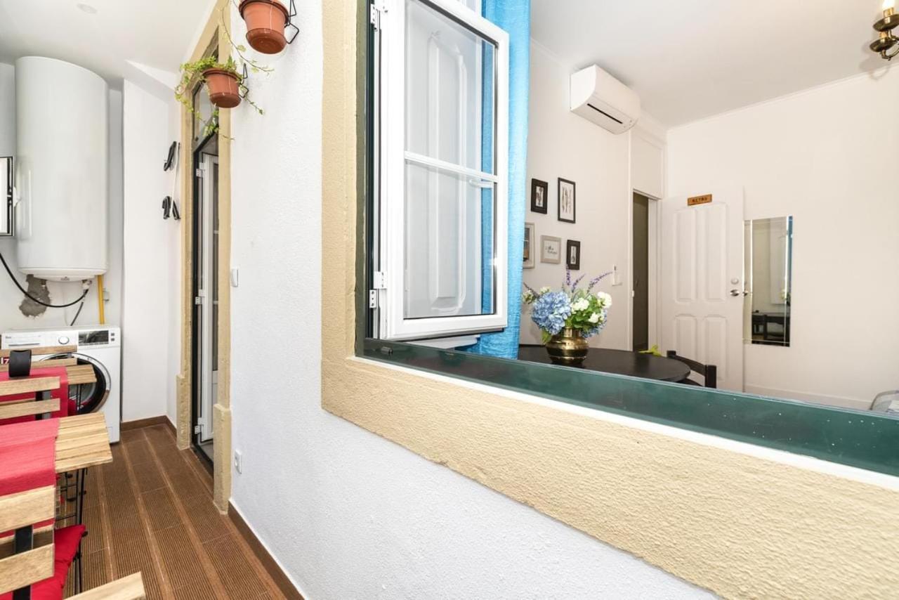 Retro M2 R4 - Lovely Double Room With Shared Bathroom Lisboa المظهر الخارجي الصورة